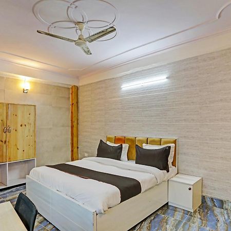 Umen Hotel Nearest Sector 66 Noida Esterno foto