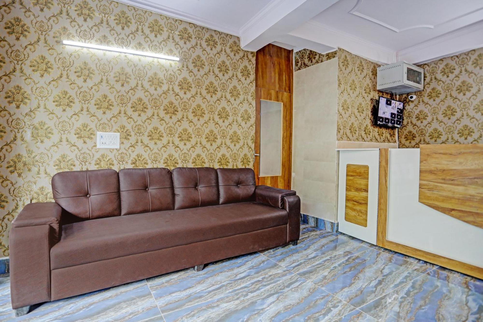 Umen Hotel Nearest Sector 66 Noida Esterno foto