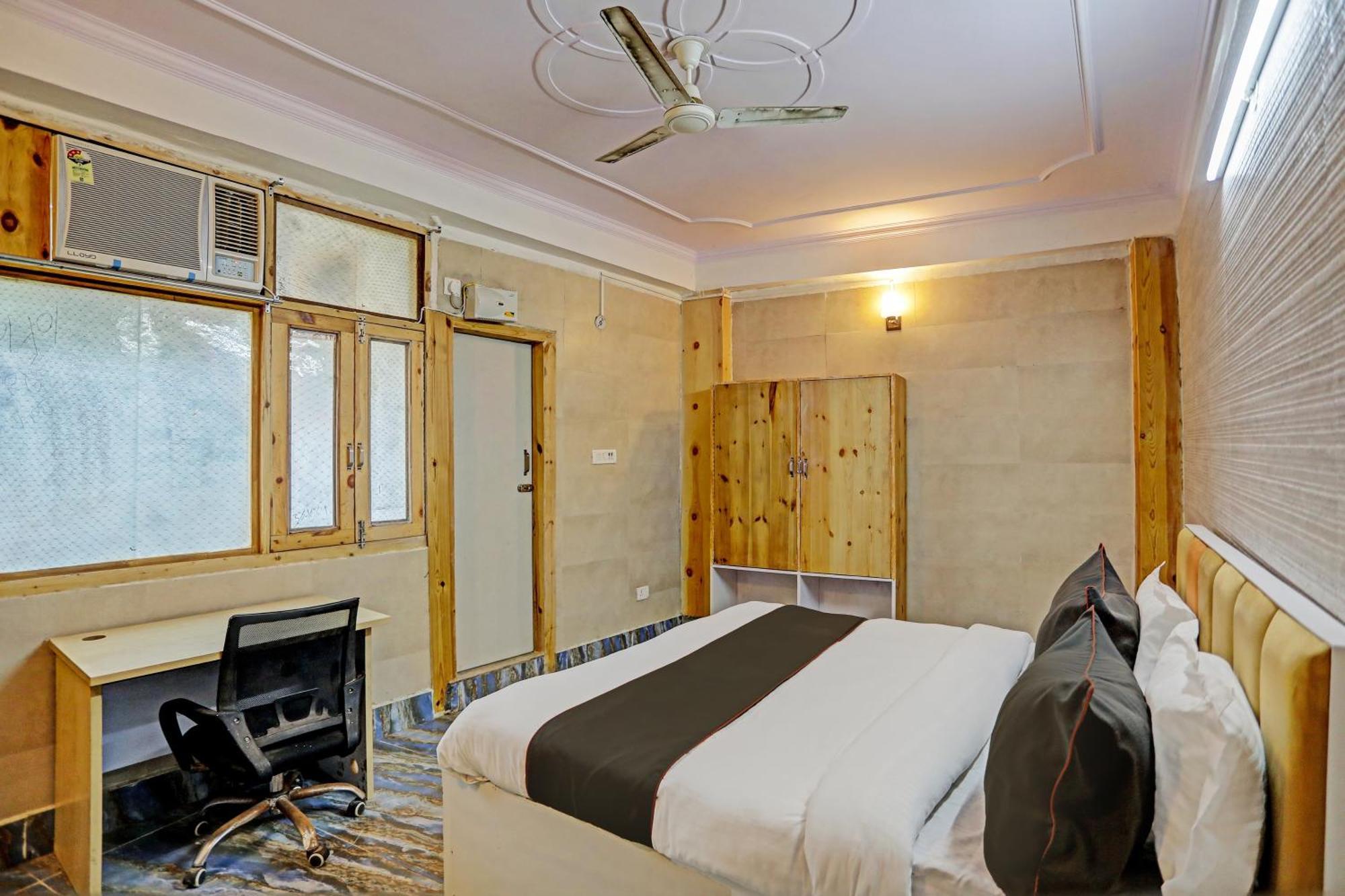 Umen Hotel Nearest Sector 66 Noida Esterno foto